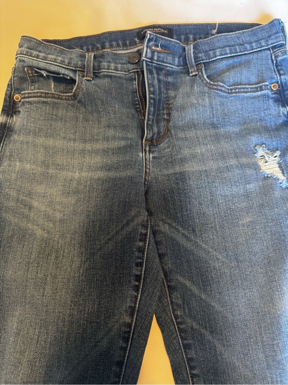 Banana Republic Ladies Medium Blue Straight Jeans